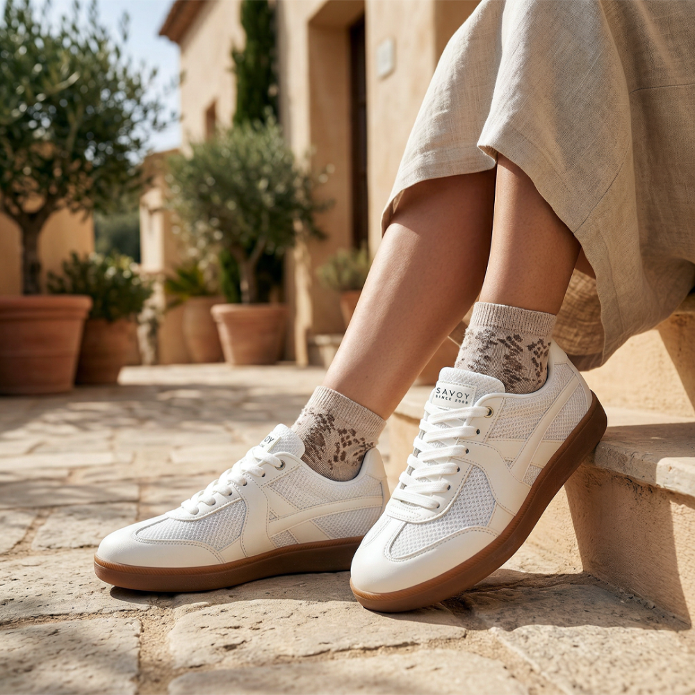LAGGRACE | White